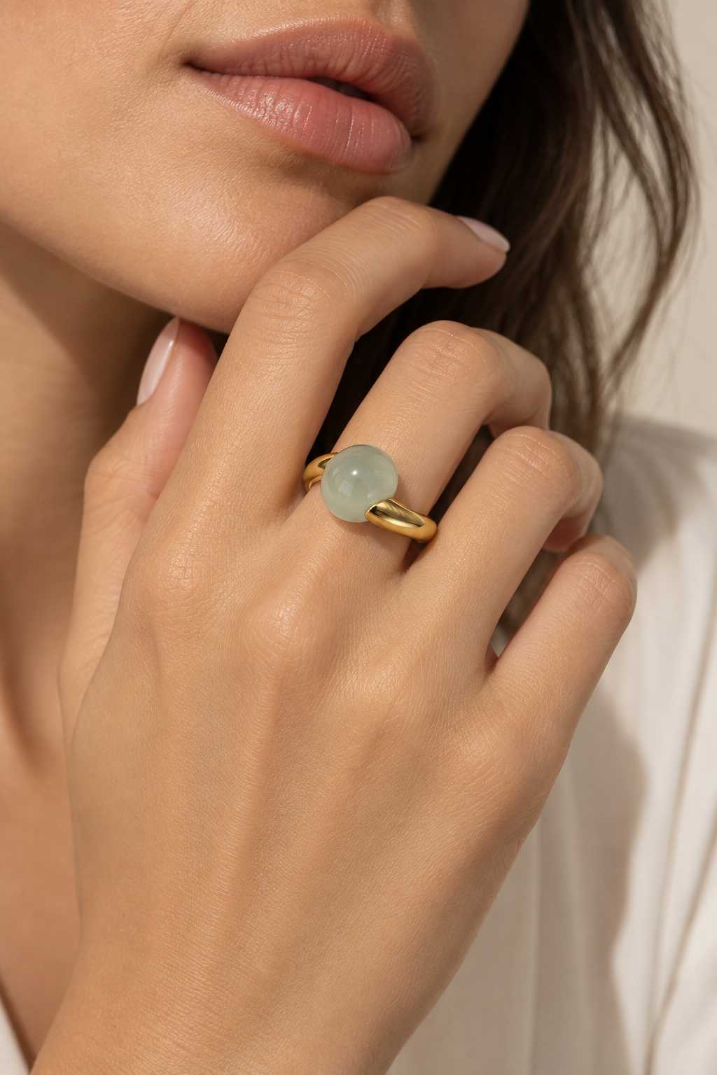Anillo oro 18k y piedra luna