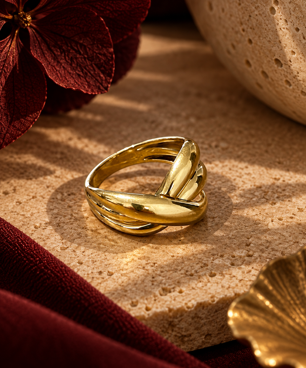 Anillo años 80 de oro amarillo 18k