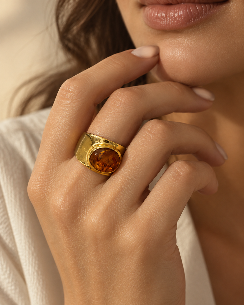 Anillo de oro 18k y ámbar