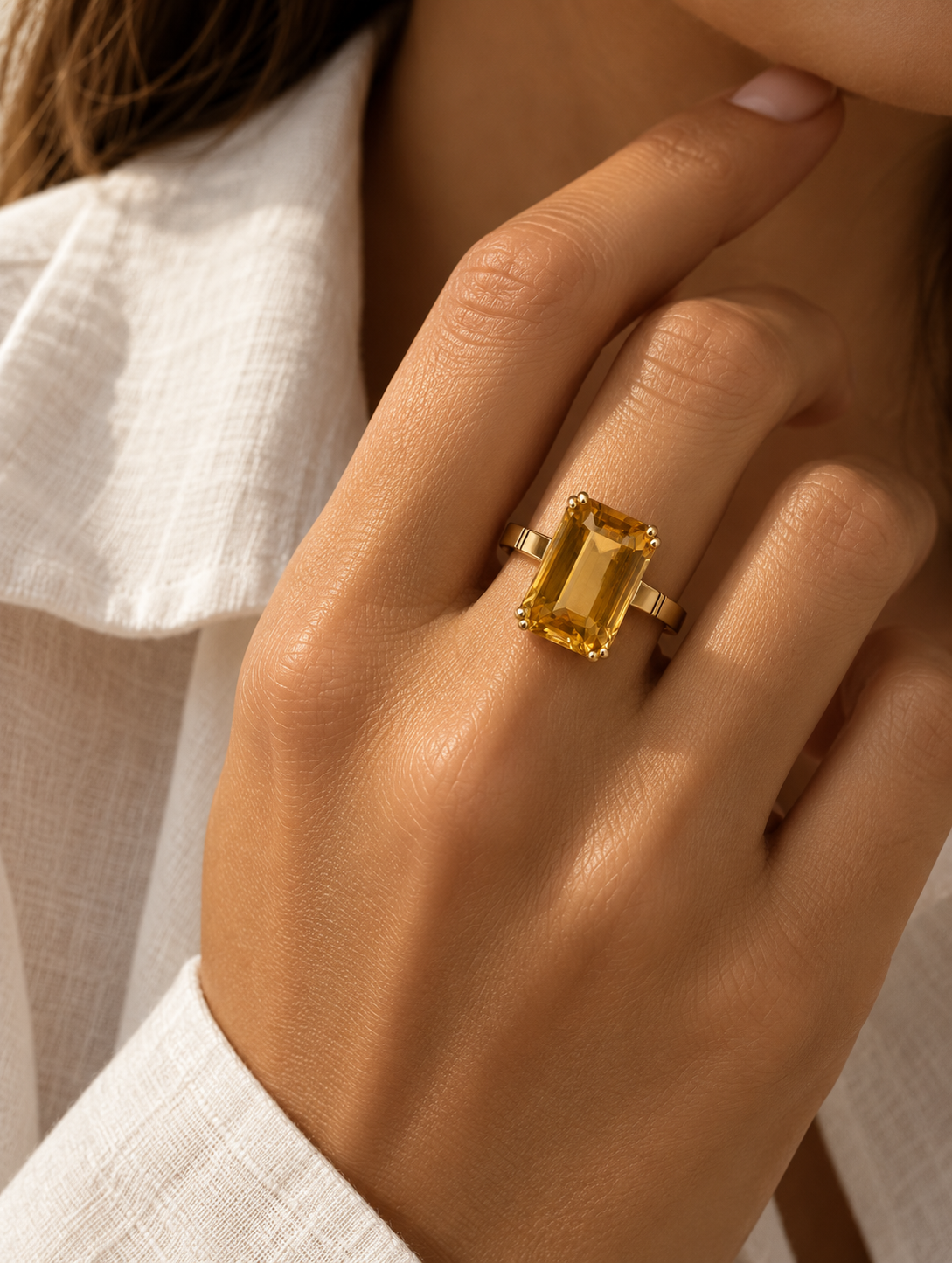 Anillo de oro 18k y citrino champagne