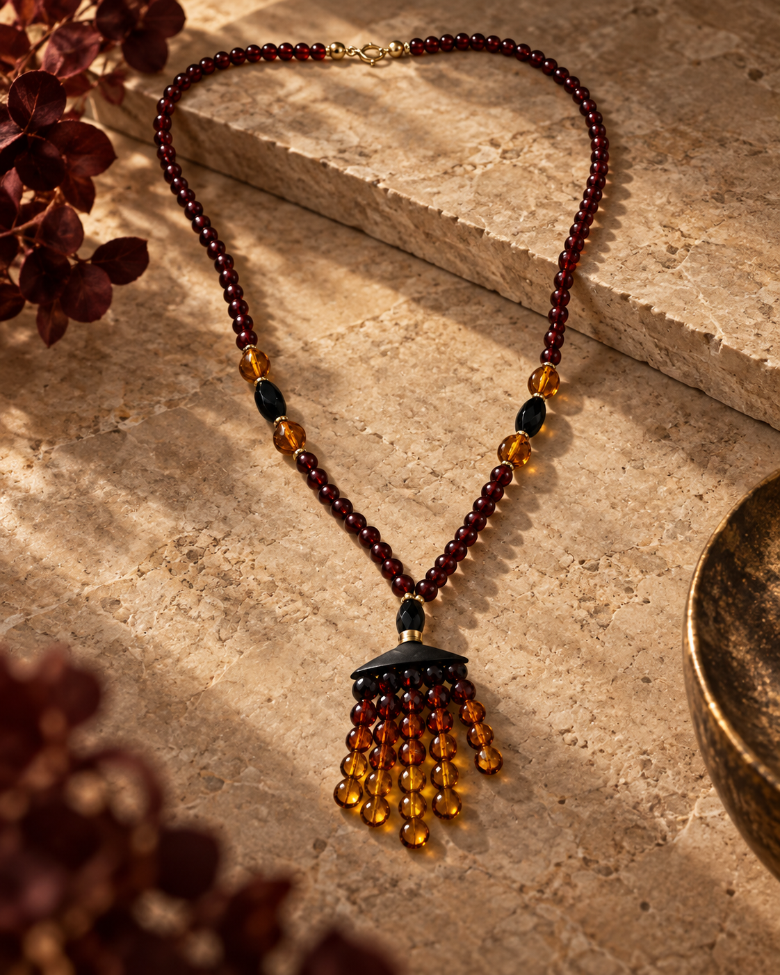 Collar de ámbar facetado, ónix negro y oro 18k